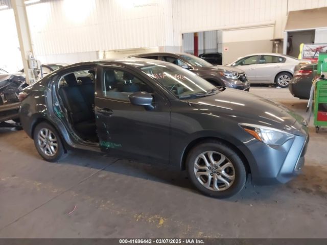3MYDLBYV0HY176599 Toyota YARIS IA