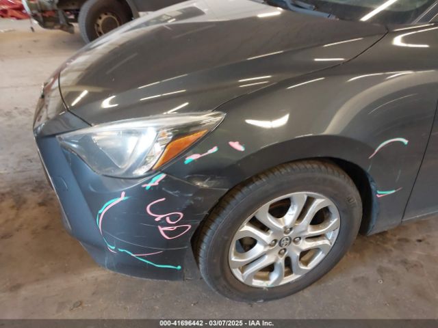 3MYDLBYV0HY176599 Toyota YARIS IA