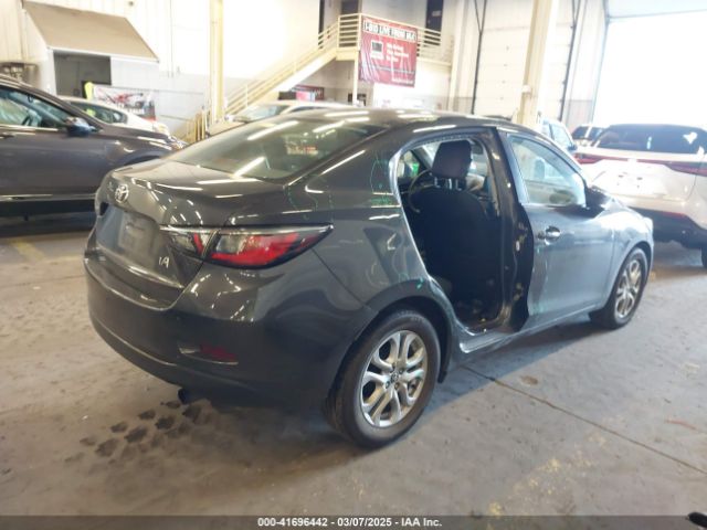 3MYDLBYV0HY176599 Toyota YARIS IA