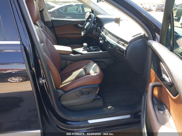 WA1VAAF70KD003824 Audi Q7 55 Premium