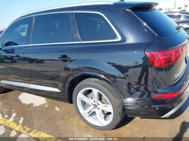 WA1VAAF70KD003824 Audi Q7 55 Premium