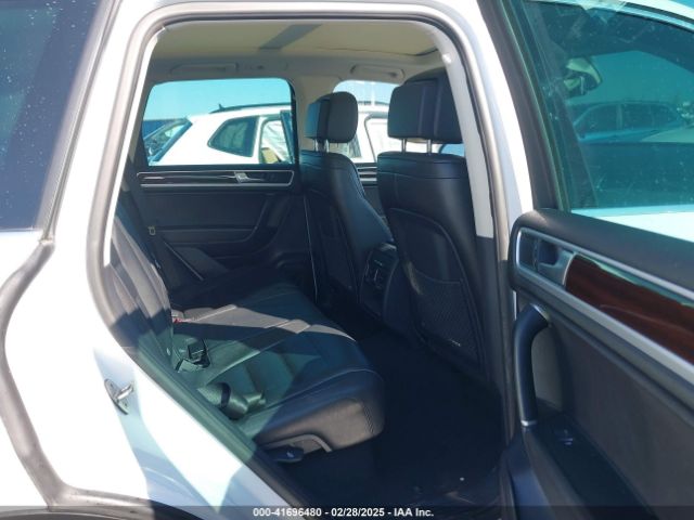 2016 VOLKSWAGEN TOUAREG WVGEF9BP7GD012339 Photo 7