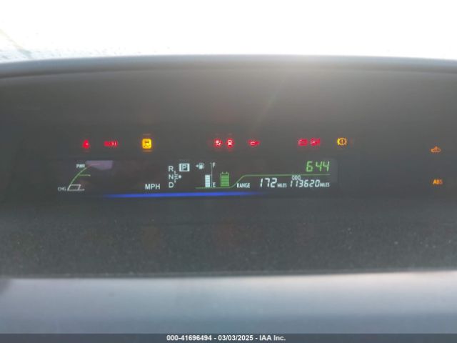JTDZN3EU1E3325560 Toyota Prius V Three