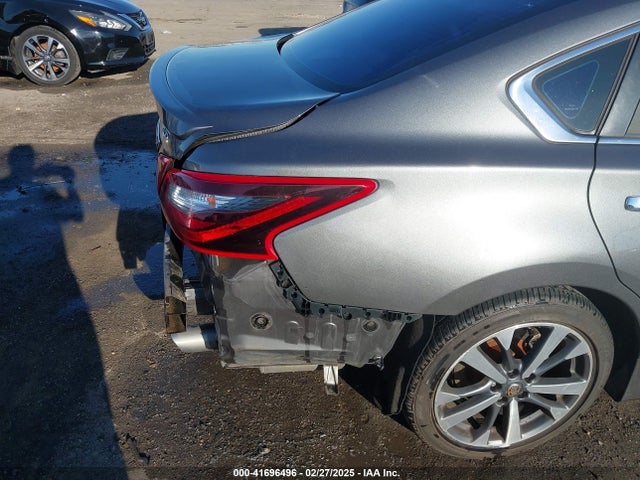 1N4AL3AP8HC142024 Nissan Altima 2.5 Sr
