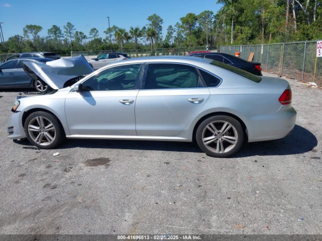 1VWBP7A31EC012246 Volkswagen Passat 2.5l Se