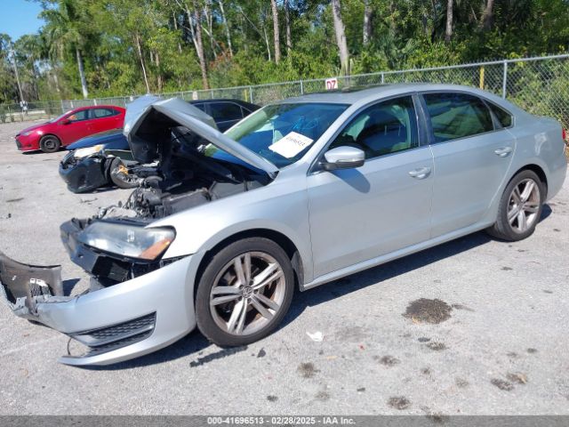 1VWBP7A31EC012246 Volkswagen Passat 2.5l Se