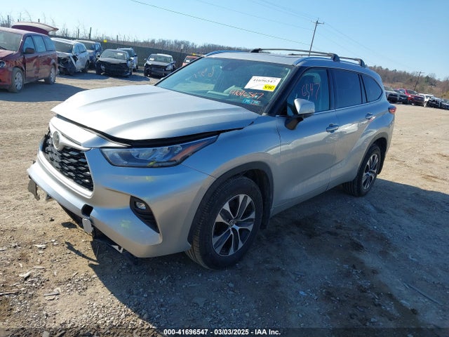 5TDHZRBH4LS003176 Toyota Highlander Xle