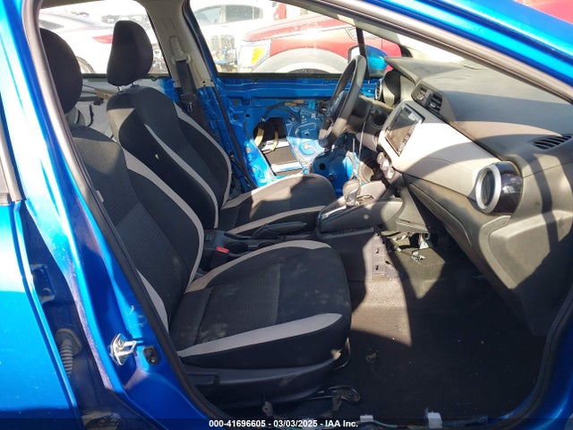 3N1CN8EV1ML835604 Nissan Versa Sv Xtronic Cvt