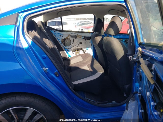 3N1CN8EV1ML835604 Nissan Versa Sv Xtronic Cvt