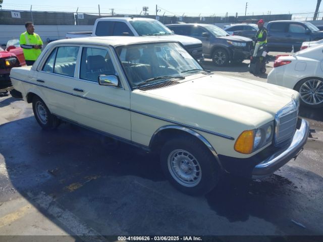 1983 MERCEDES-BENZ 300 WDBAB33A4DB032009
