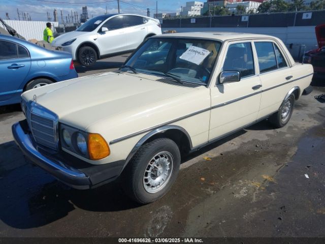 1983 MERCEDES-BENZ 300 WDBAB33A4DB032009 Photo 1