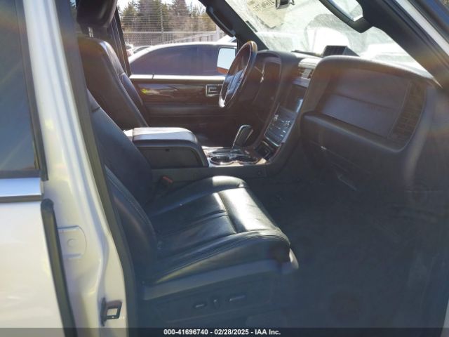 5LMJJ2JT1GEL04871 Lincoln Navigator Select