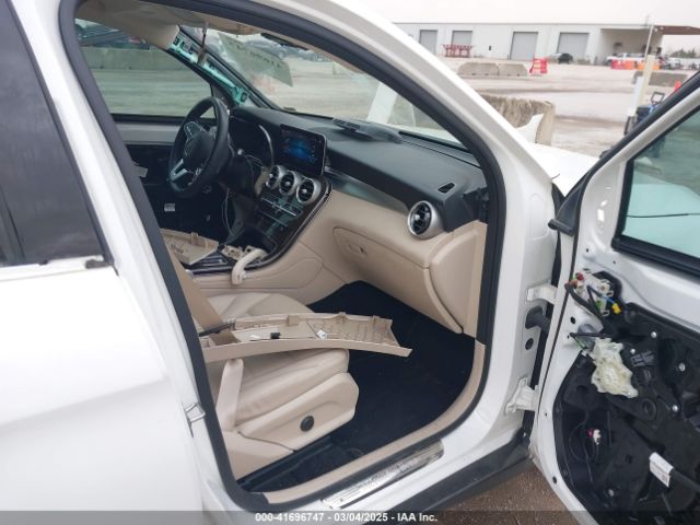 W1N0G8DB5NV398640 Mercedes-Benz Glc 300 Suv