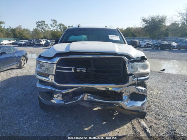 3C6UR5CJ9KG613877 RAM 2500 Tradesman  4x4 6'4 Box