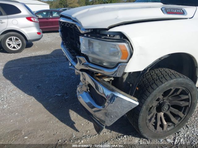 3C6UR5CJ9KG613877 RAM 2500 Tradesman  4x4 6'4 Box