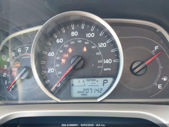 JTMZFREV0FJ034795 Toyota RAV4 LE