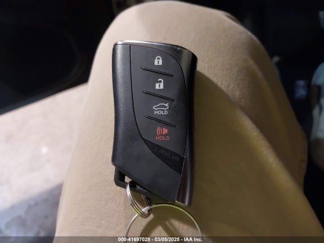 58ADZ1B19PU145080 Lexus ES 350