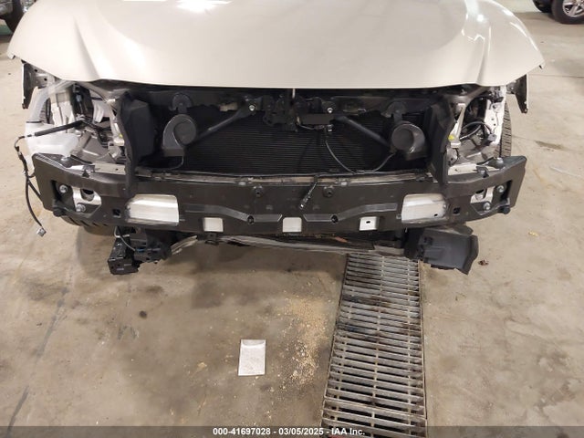58ADZ1B19PU145080 Lexus ES 350