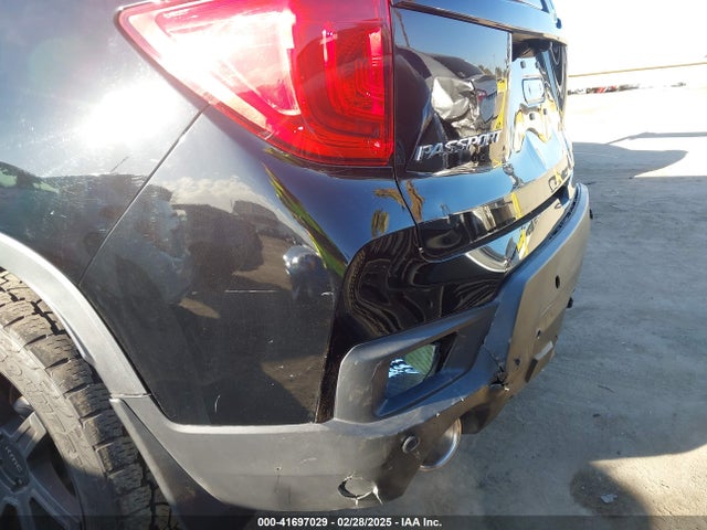 Honda Passport Awd Elite 2022 5FNYF8H04NB004128 Image 17