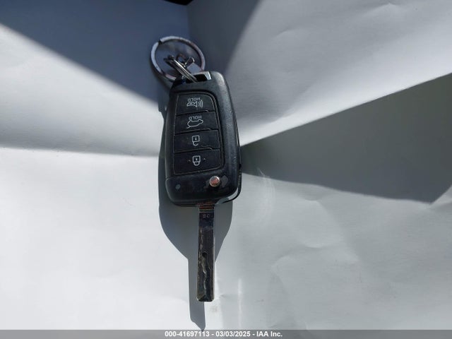 KMHTG6AF8KU019854 Hyundai Veloster 2.0