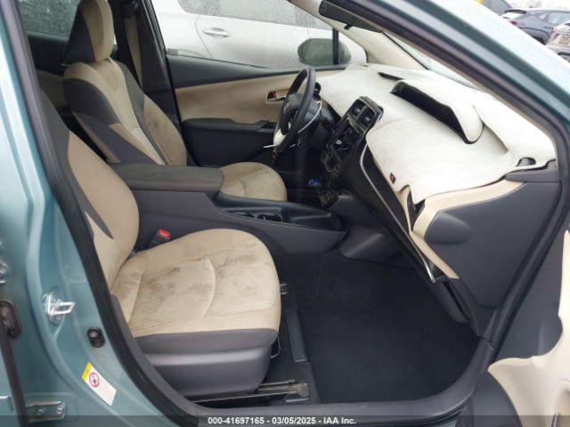 JTDKBRFU1H3040230 Toyota Prius Two