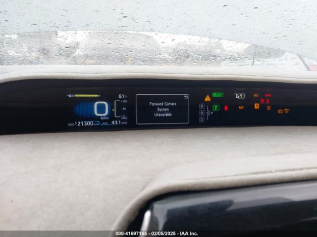 JTDKBRFU1H3040230 Toyota Prius Two