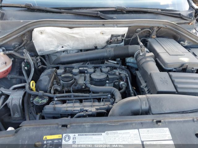 WVGBV7AX8GW054678 Volkswagen Tiguan R-line