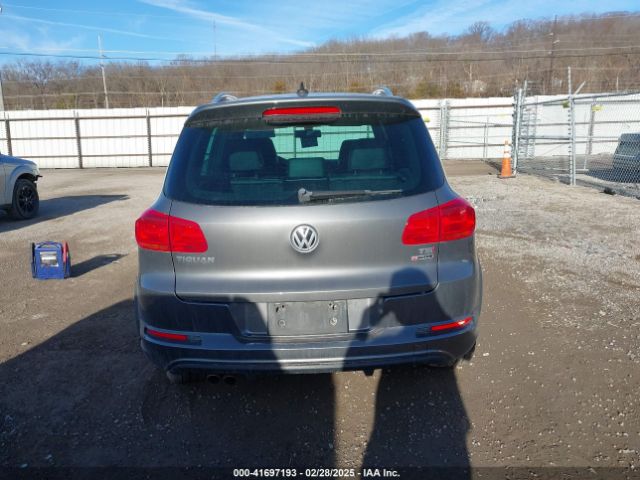 WVGBV7AX8GW054678 Volkswagen Tiguan R-line