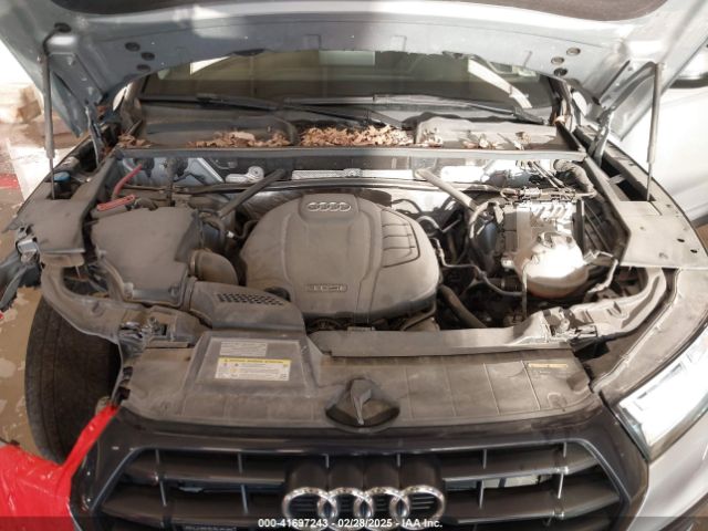 WA1BNAFY8K2034380 Audi Q5 45 Premium