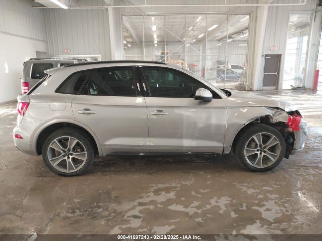 WA1BNAFY8K2034380 Audi Q5 45 Premium