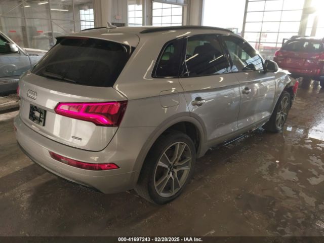 WA1BNAFY8K2034380 Audi Q5 45 Premium