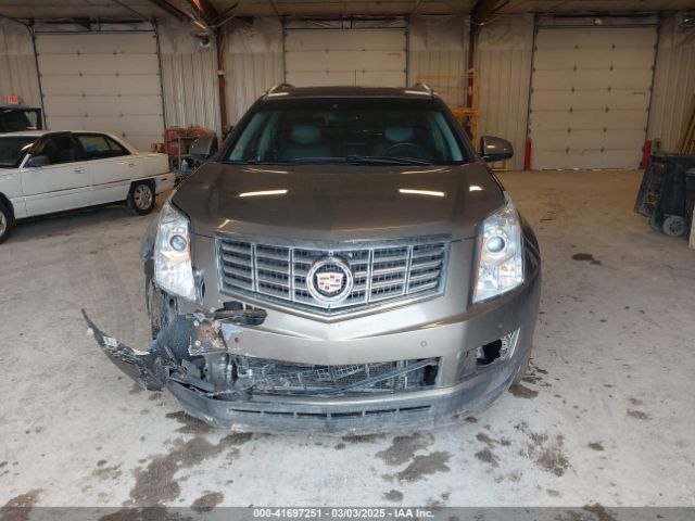 3GYFNBE34FS575613 Cadillac Srx Luxury Collection
