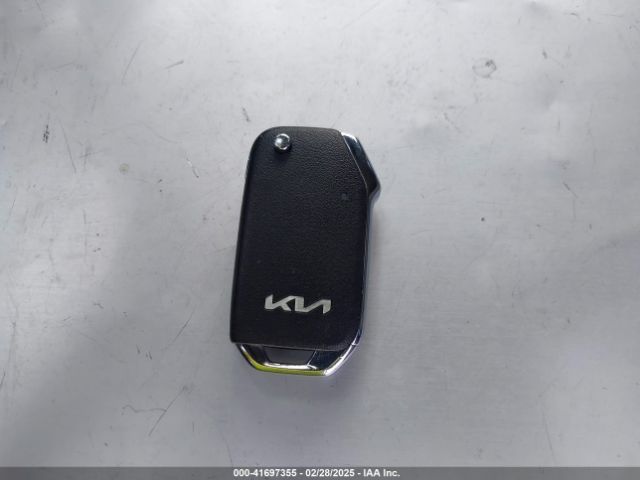 KNDCP3LE2R5184522 KIA NIRO LX
