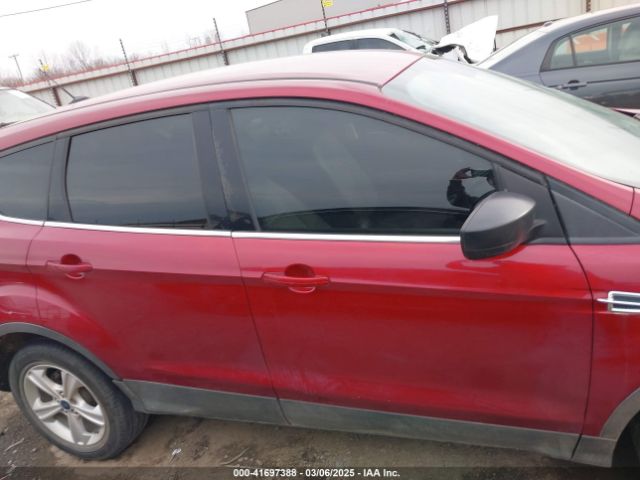 1FMCU0GX2EUC75255 Ford ESCAPE SE