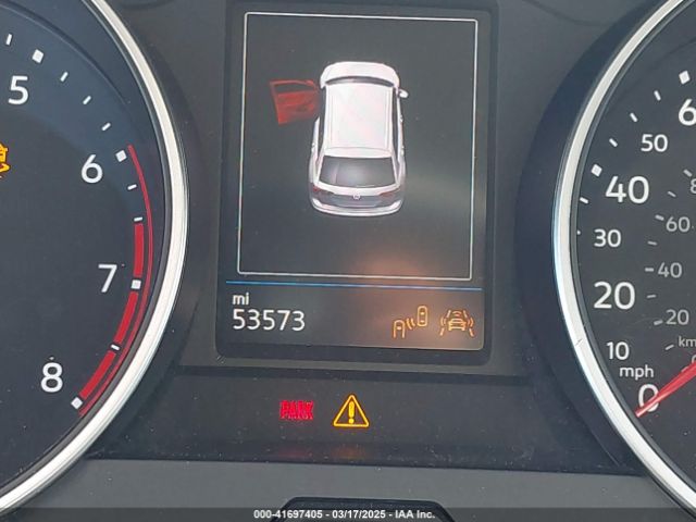 3VV3B7AX7LM067046 Volkswagen Tiguan