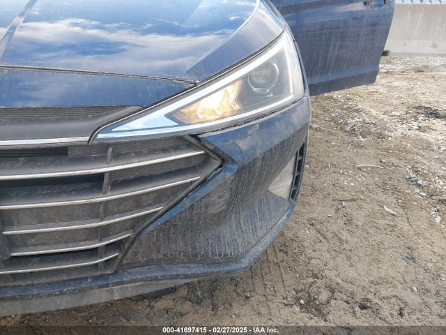 5NPD84LF5KH470029 Hyundai ELANTRA SEL