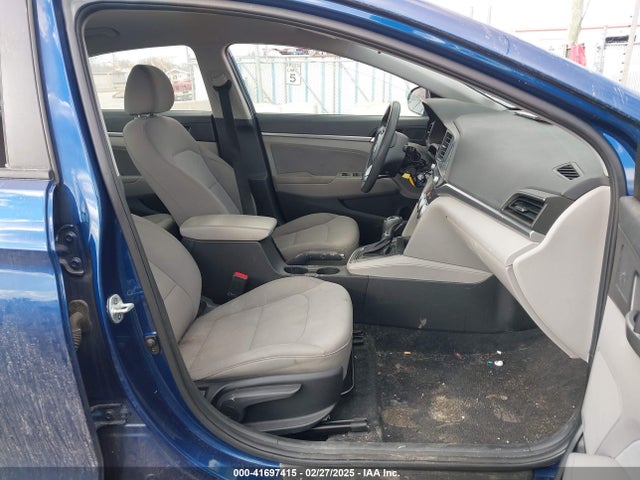 5NPD84LF5KH470029 Hyundai ELANTRA SEL