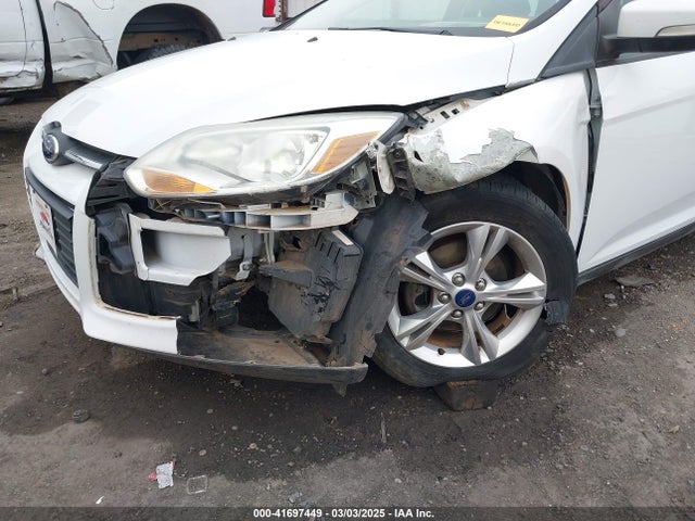 1FADP3K20EL145242 Ford FOCUS SE