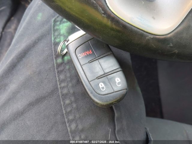 1C4RDHAG6HC960472 Dodge Durango Sxt Rwd