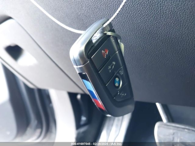2022 BMW X7 5UXCX6C01N9L99140 Photo 10