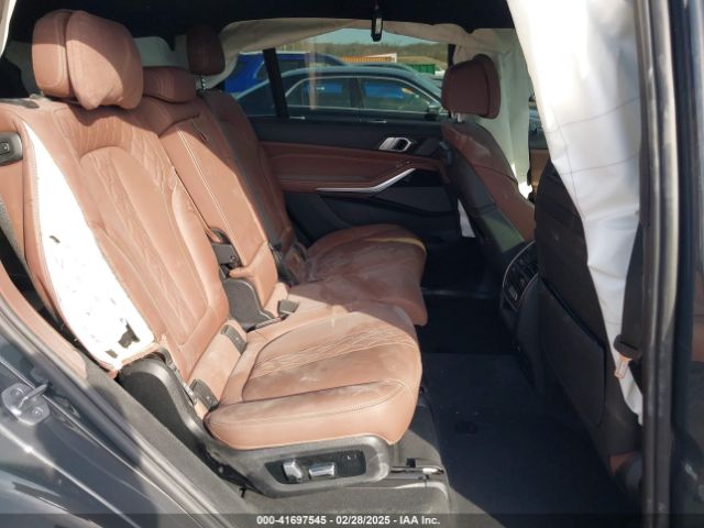 2022 BMW X7 5UXCX6C01N9L99140 Photo 7