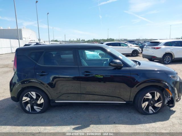 KNDJ53AU6P7858020 KIA Soul Gt-line