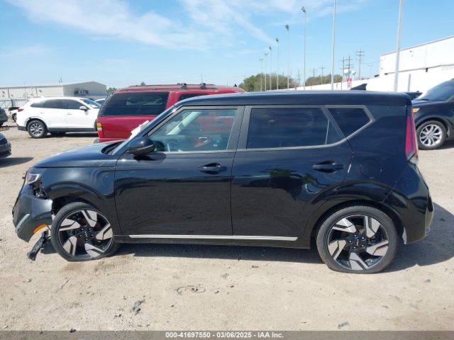 KNDJ53AU6P7858020 KIA Soul Gt-line
