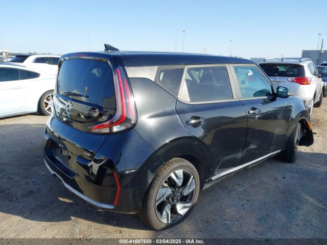 KNDJ53AU6P7858020 KIA Soul Gt-line