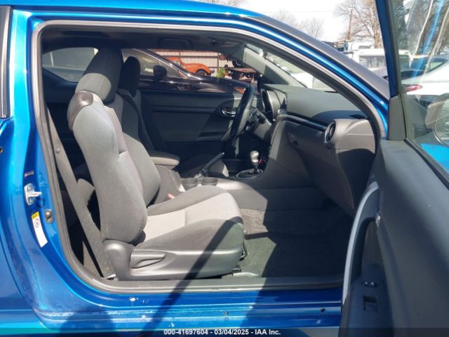 JTKJF5C76GJ020260 Scion TC