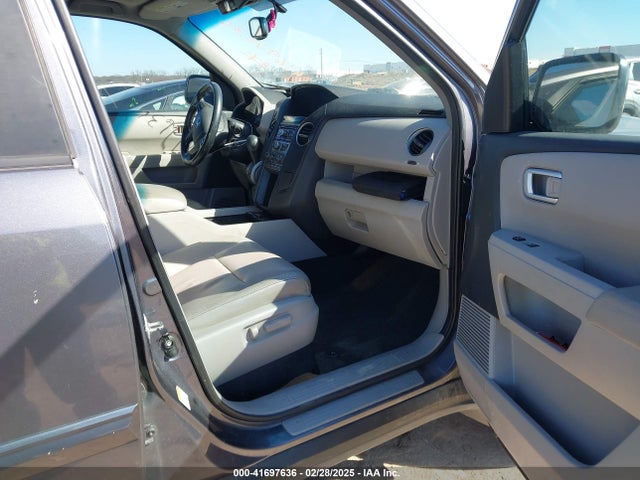 5FNYF3H59FB024925 Honda Pilot Ex-l
