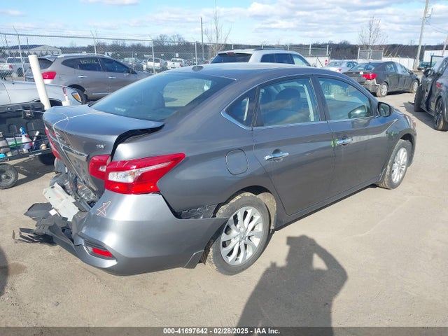 3N1AB7AP8JL663312 Nissan SENTRA SV