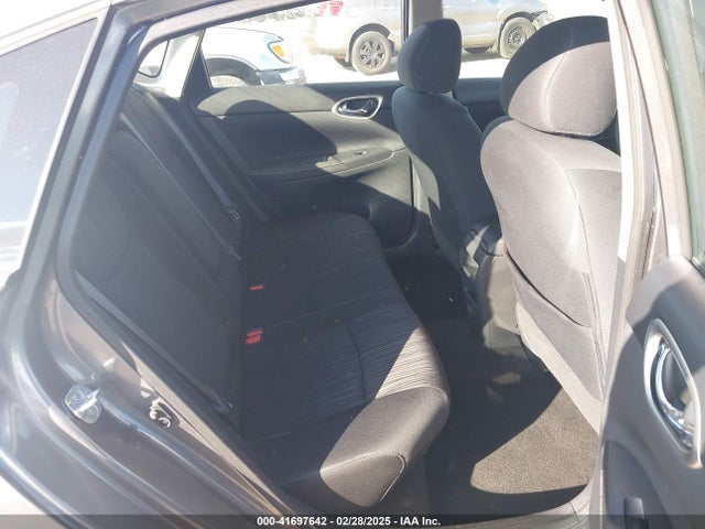 3N1AB7AP8JL663312 Nissan SENTRA SV