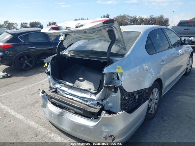 3VW2K7AJXEM320530 Volkswagen Jetta 2.0l S