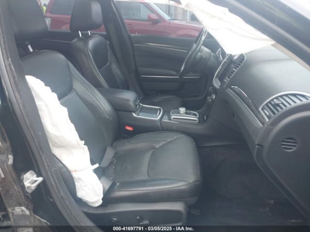 2017 CHRYSLER 300C 2C3CCAKG5HH637501 Photo 4
